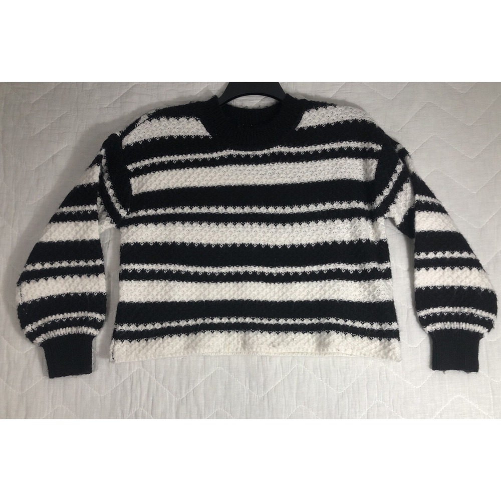 Jessica Simpson Sweater‎ Women's Size Medium Black White Striped Portia Knit
